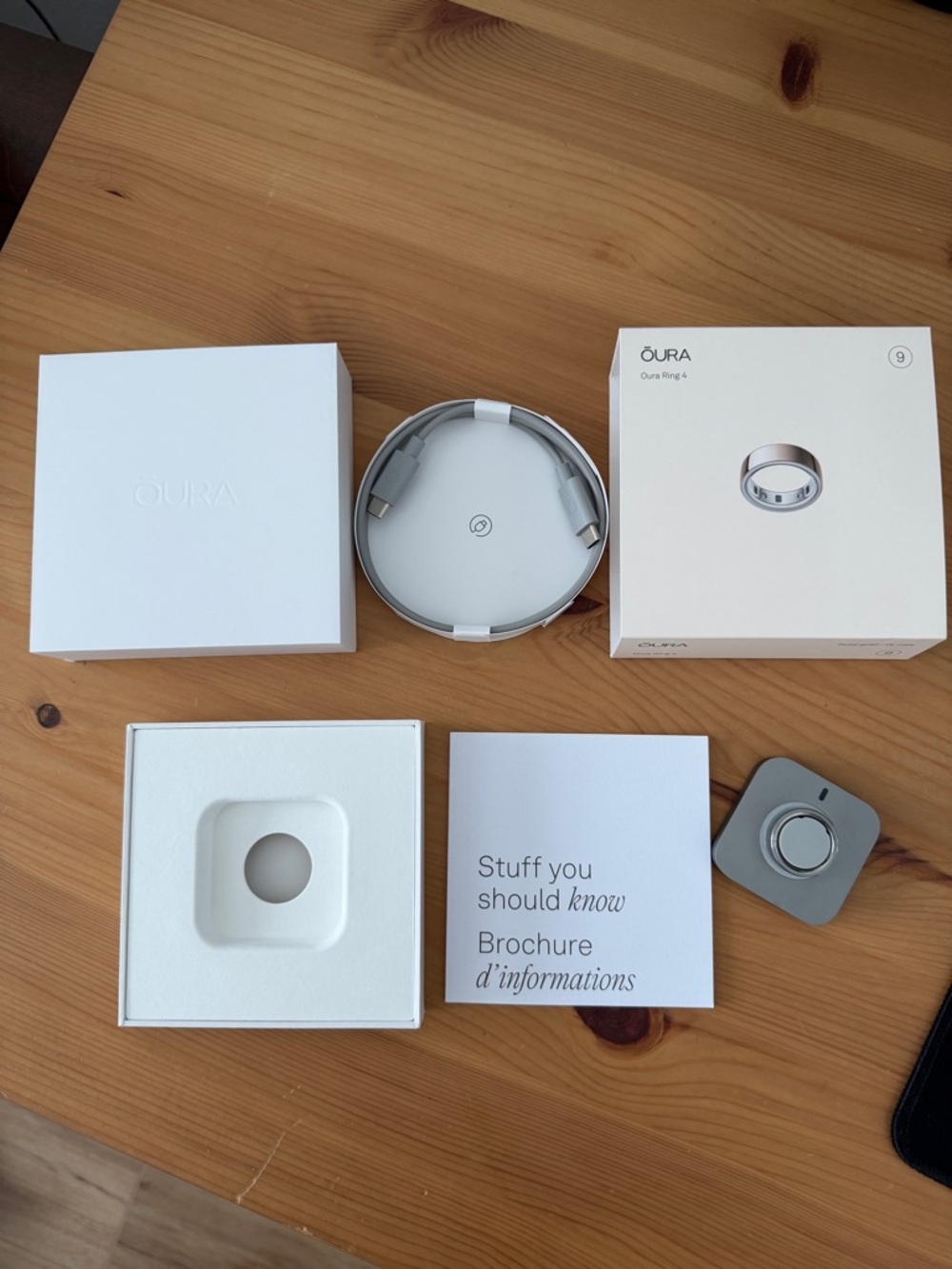Oura Ring Gen 4 Smart Ring - Silver Finish (Size 9) - Picture 2 of 4